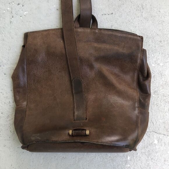 M H leather bag  - Picture 5 of 8